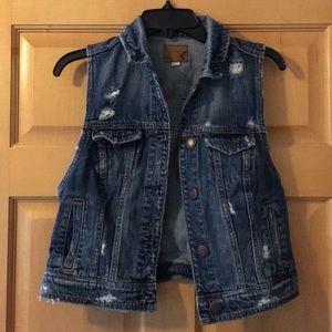 American Eagle Jean Vest